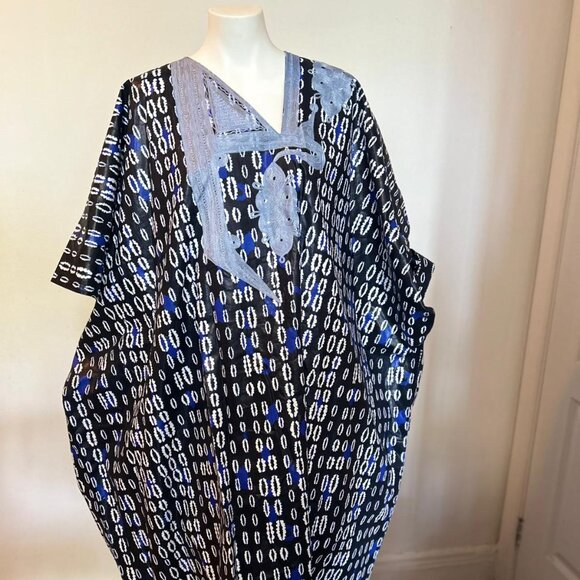 Caftan bohème noir et bleu avec broderies - Taille unique - Picture 1 of 2